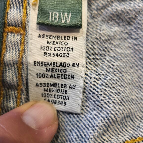 Lauren Jeans Co Womens 18 Cut Off Jeans Distressed Denim Frayed Hem Mom Jorts - Picture 3 of 8